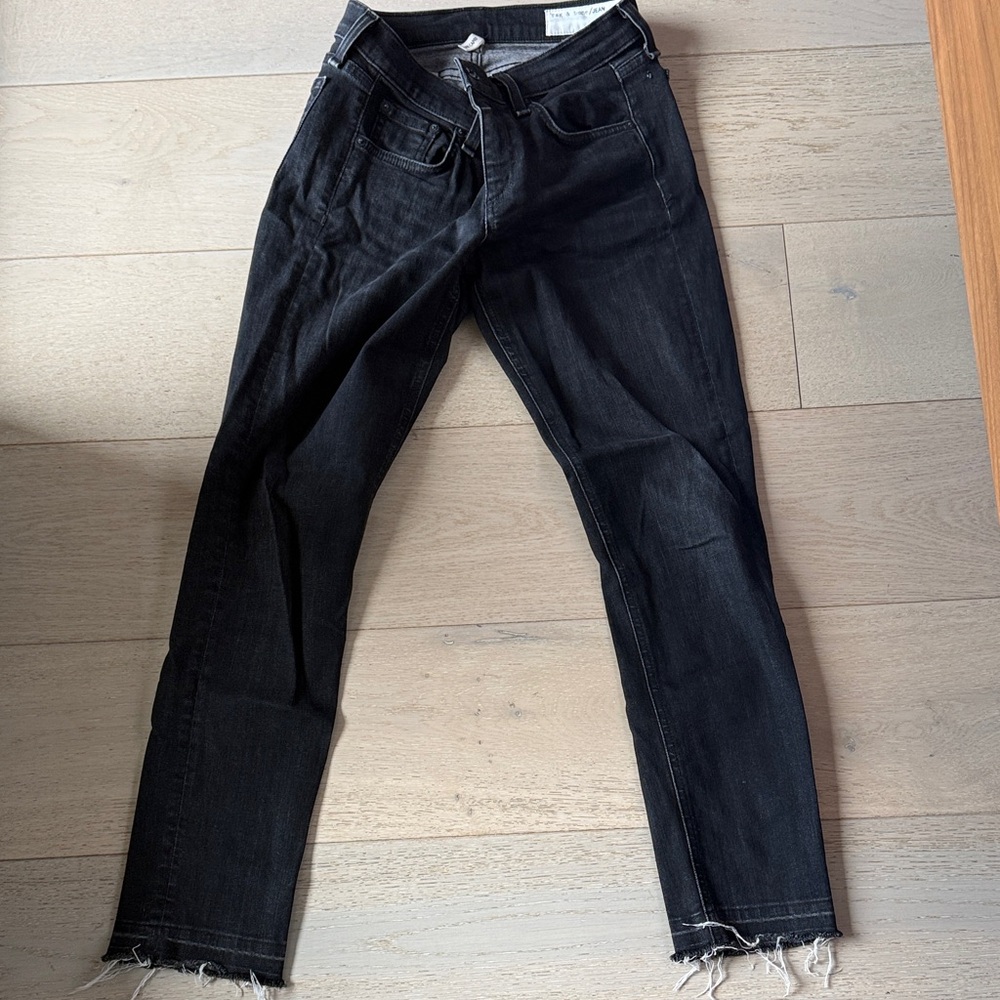 Black Distressed Jeans